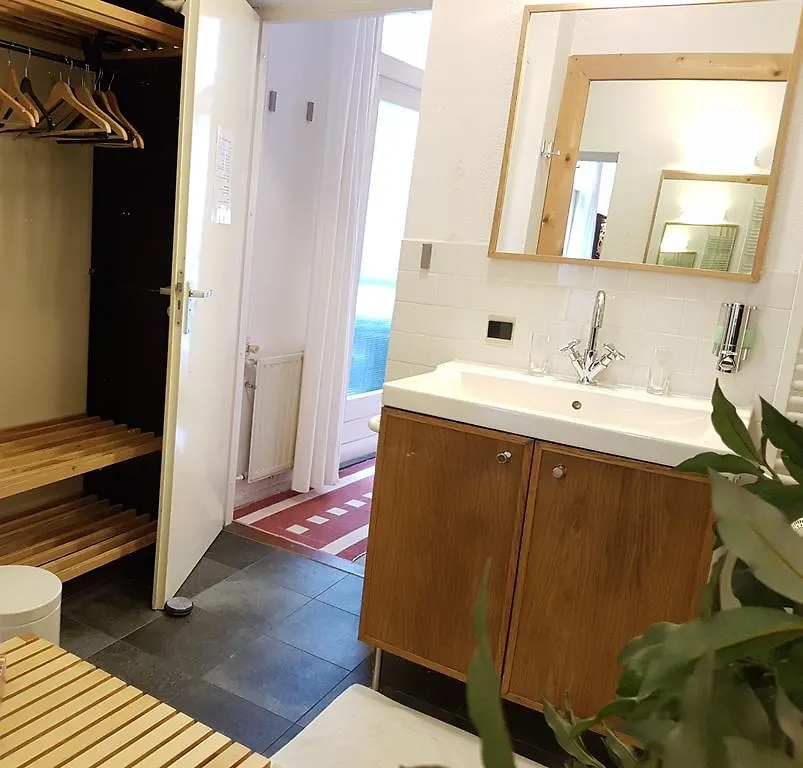 B&B Wladimir Studios Amsterdam Bed & Breakfast