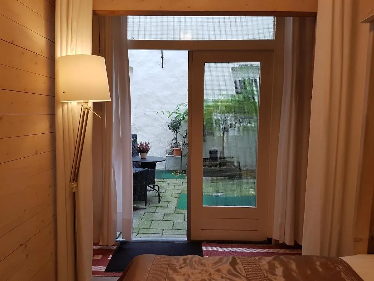 B&B Wladimir Studios Amsterdam 2*,  Nederländerna