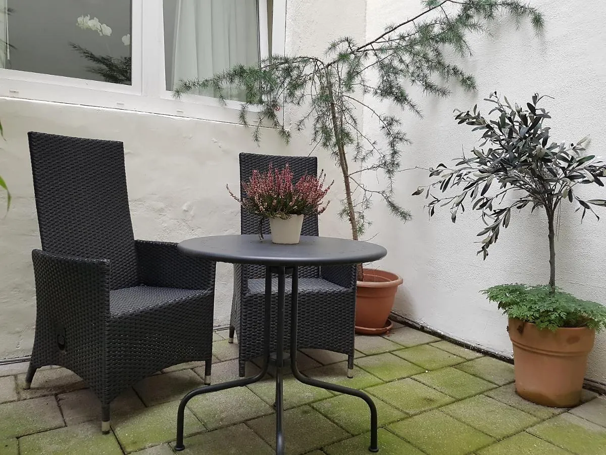 B&B Wladimir Studios Amsterdam 2*,